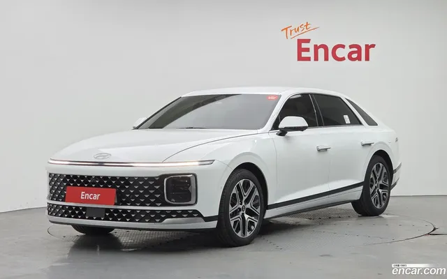 Hyundai Grandeur Hybrid (GN7) — миниатюра 1