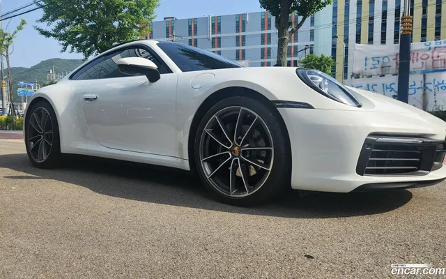 Porsche 911 (992) 4 — миниатюра 1