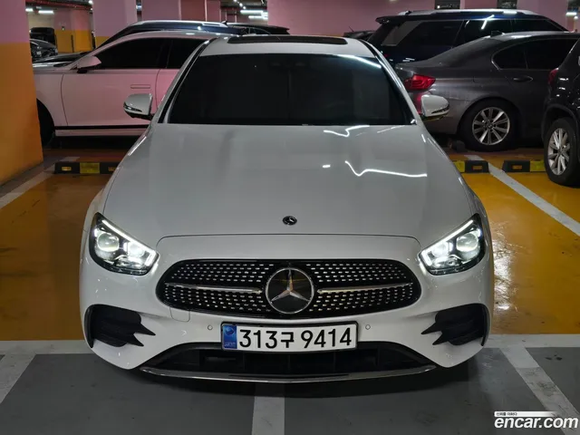 Mercedes-Benz E-Class (W213) E250 AMG Line — миниатюра 1
