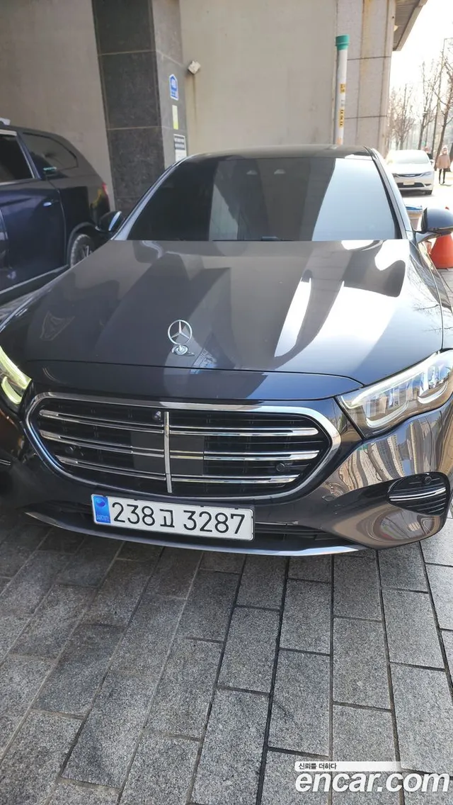 Mercedes-Benz E-Class (W214) E220d 4MATIC — миниатюра 1