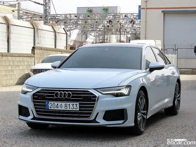Audi A6 (C8) 45 TFSI — миниатюра 1