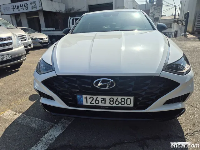 Hyundai Sonata (DN8) 2.0 — миниатюра 1