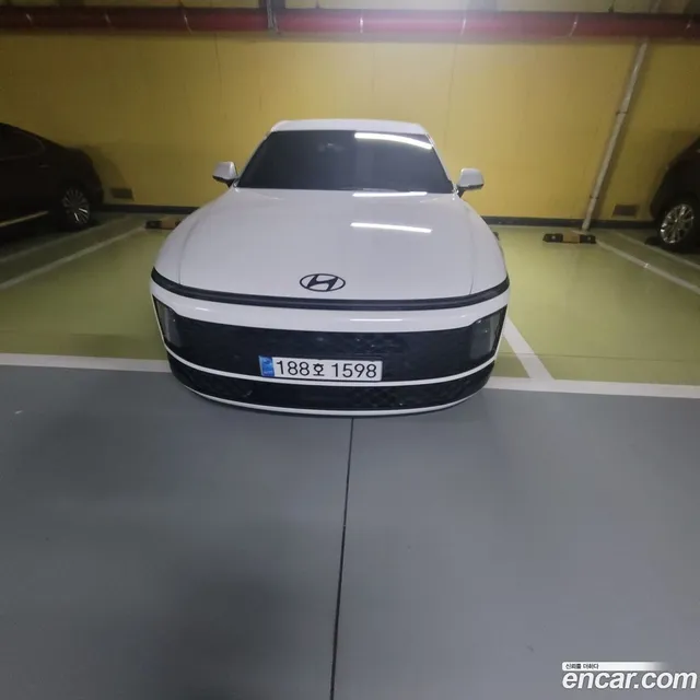 Hyundai Grandeur Hybrid (GN7) — миниатюра 1