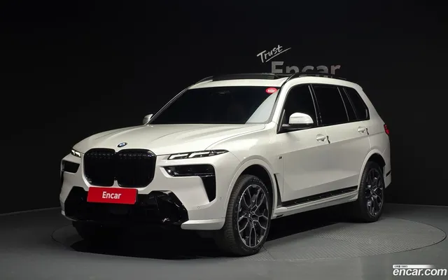 BMW X7 (G07) xDrive 40i M 6 — миниатюра 1