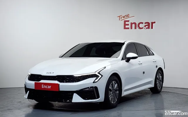 Kia K5 Hybrid — миниатюра 1