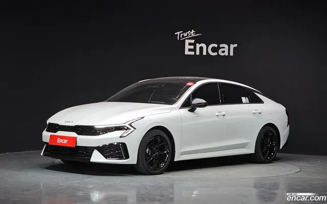 Kia K5 Hybrid — миниатюра 1