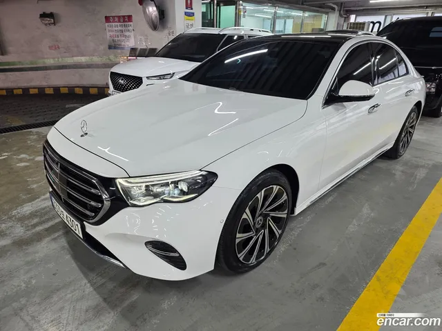 Mercedes-Benz E-Class (W214) E300 4MATIC — миниатюра 1