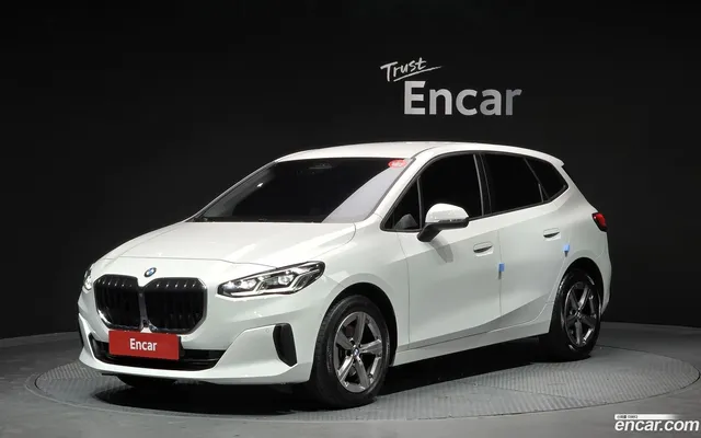 BMW 2 (U06) 220i — миниатюра 1