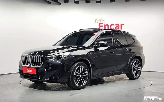 BMW X1 (U11) sDrive 20i M — миниатюра 1