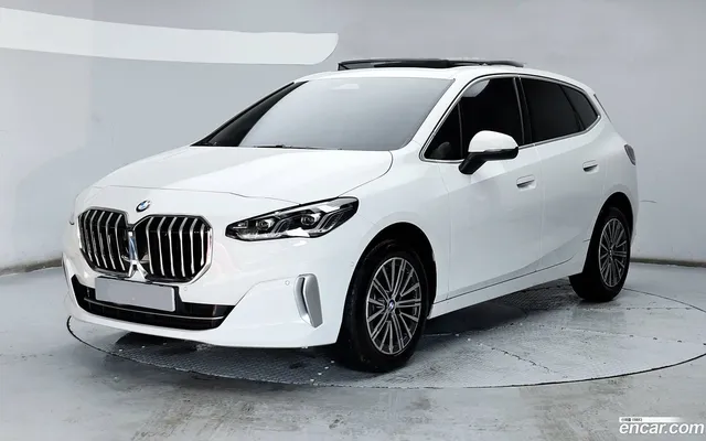 BMW 2 (U06) 220i — миниатюра 1