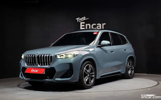 BMW X1 (U11) xDrive 20i M — миниатюра 1