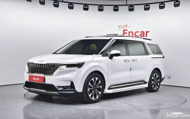 Kia Carnival 9 — миниатюра 1