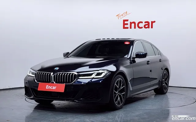 BMW 5 Series (G30) 530i xDrive M — миниатюра 1