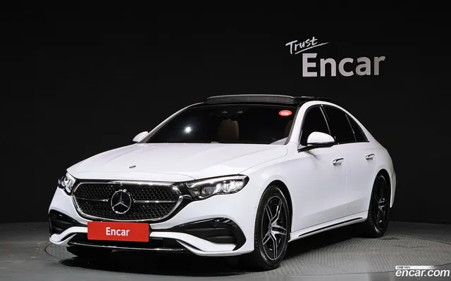Mercedes-Benz E-Class (W214) E200 AMG Line — миниатюра 1
