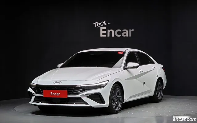 Hyundai Avante CN7 Hybrid — миниатюра 1