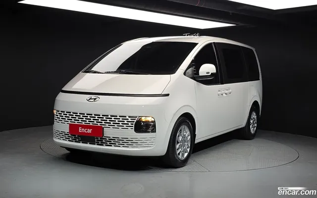 Hyundai Staria 3 — миниатюра 1