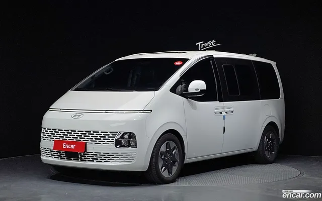 Hyundai Staria 9 — миниатюра 1