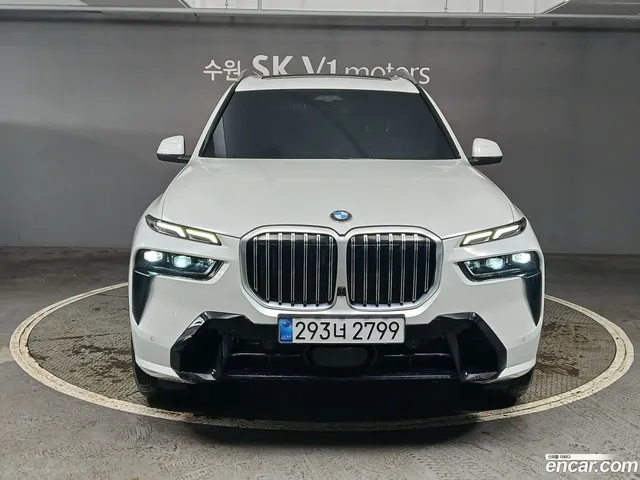 BMW X7 (G07) xDrive 40i M 6 — миниатюра 1