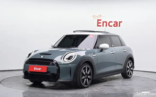 MINI Cooper S 5 — миниатюра 1