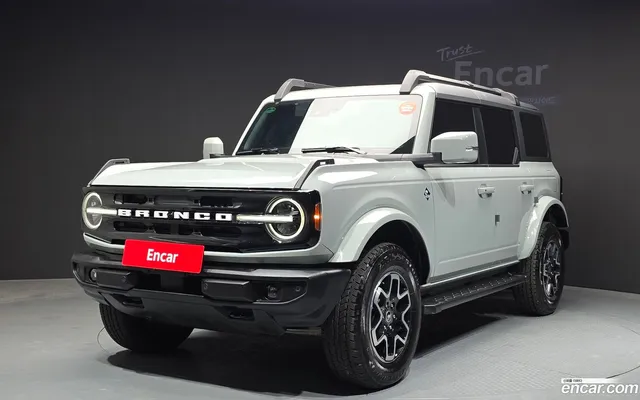 Ford 6 2.7 — миниатюра 1