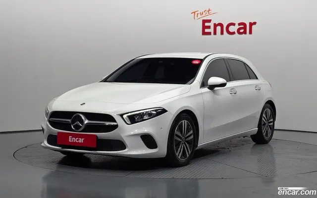 Mercedes-Benz A-Class (W177) A220 — миниатюра 1