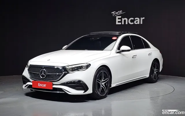 Mercedes-Benz E-Class (W214) E300 4MATIC AMG Line — миниатюра 1