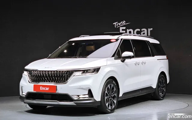 Kia Carnival 7 — миниатюра 1