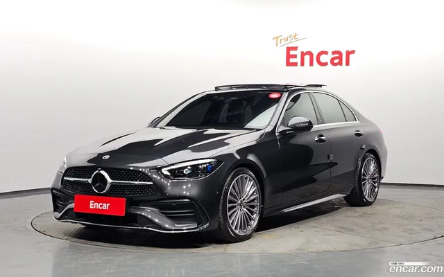 Mercedes-Benz C-Class (W206) C300 4MATIC AMG Line — миниатюра 1