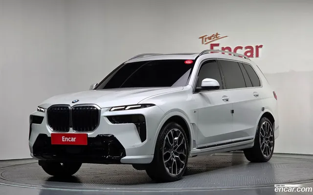 BMW X7 (G07) xDrive 40i M 6 — миниатюра 1