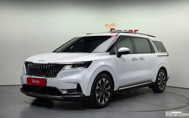 Kia Carnival 9 — миниатюра 1