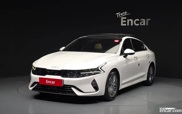 Kia K5 Hybrid — миниатюра 1