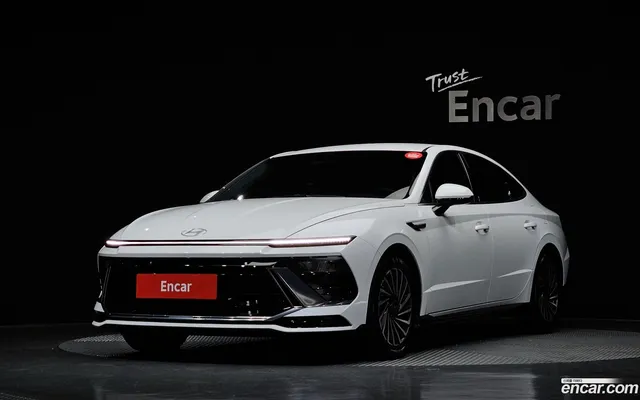 Hyundai (DN8) — миниатюра 1