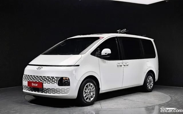 Hyundai Staria HEV 1.6 11 — миниатюра 1