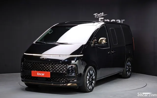 Hyundai Staria 4WD 7 — миниатюра 1