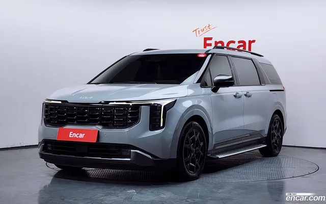 Kia Carnival 7 — миниатюра 1