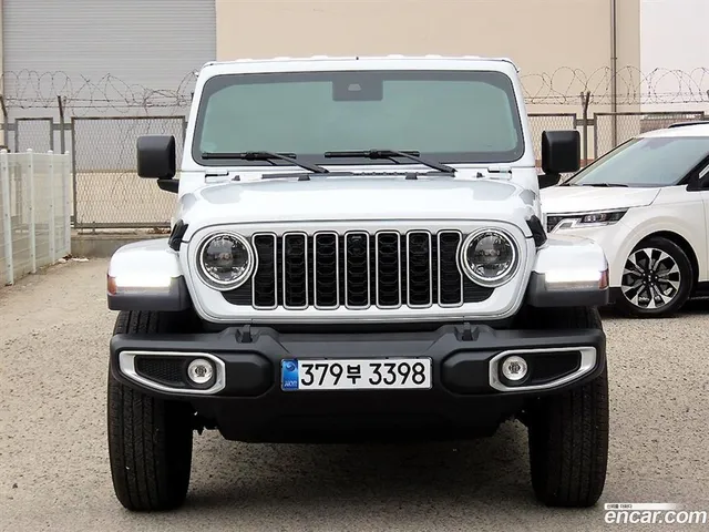 Jeep Wrangler (JL) 2.0 4 — миниатюра 1