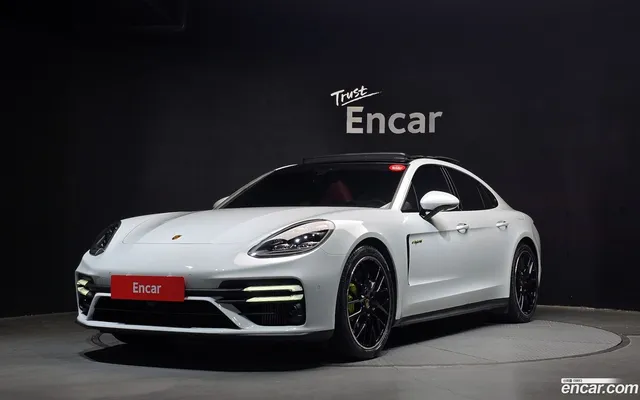 Porsche Panamera (971) 2.9 AWD E- — миниатюра 1