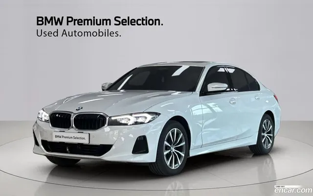 BMW 3 Series (G20) 320i — миниатюра 1