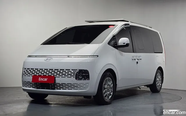 Hyundai Staria HEV 1.6 — миниатюра 1