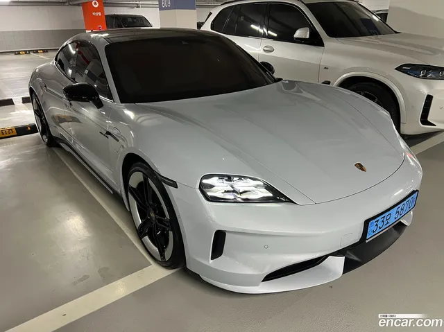 Porsche Taycan 4 — миниатюра 1