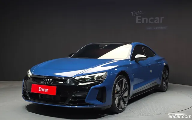 Audi e-tron GT GT — миниатюра 1