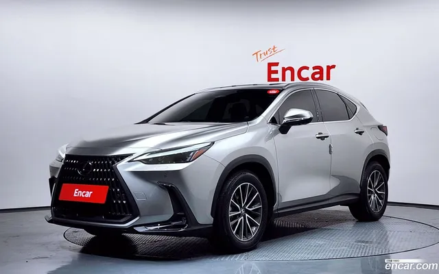 Lexus NX450h+ 2 — миниатюра 1