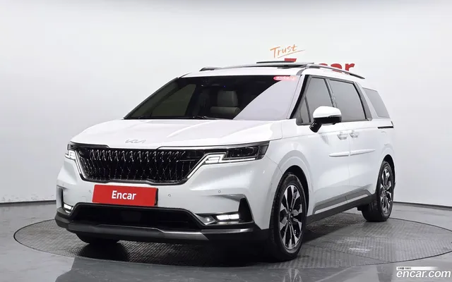 Kia Carnival 7 — миниатюра 1