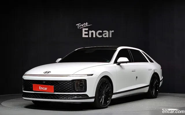 Hyundai Grandeur Hybrid (GN7) — миниатюра 1