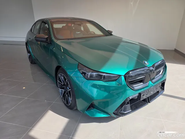 BMW M5 (G90) M5 — миниатюра 1