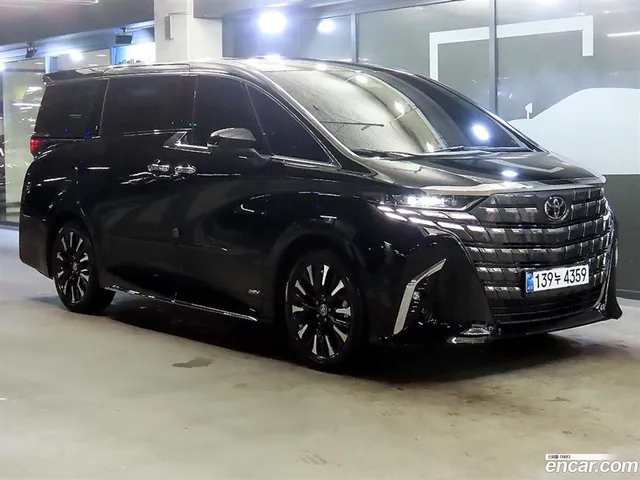 Toyota Alphard 2.5 HEV AWD — миниатюра 1