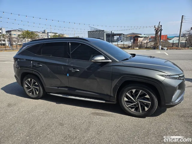 Hyundai Tucson Hybrid (NX4) 2WD — миниатюра 1