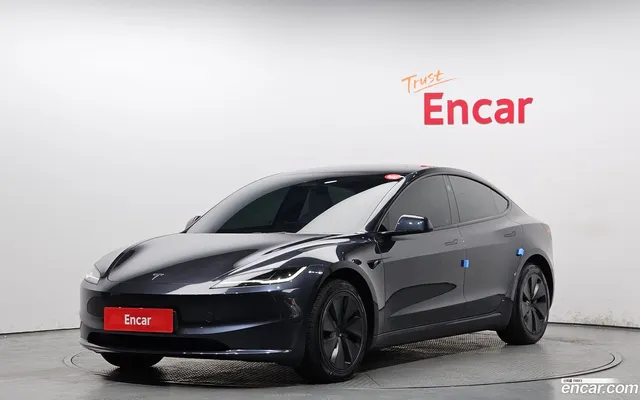 Tesla Model 3 RWD — миниатюра 1