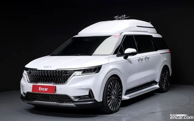 Kia Carnival 9 () — миниатюра 1