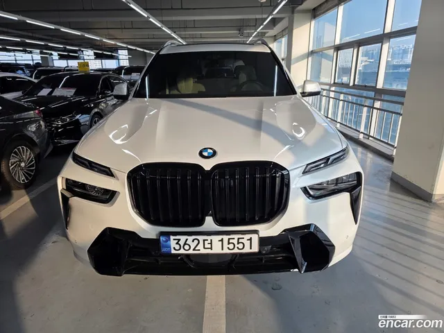 BMW X7 (G07) xDrive 40d M 7 — миниатюра 1